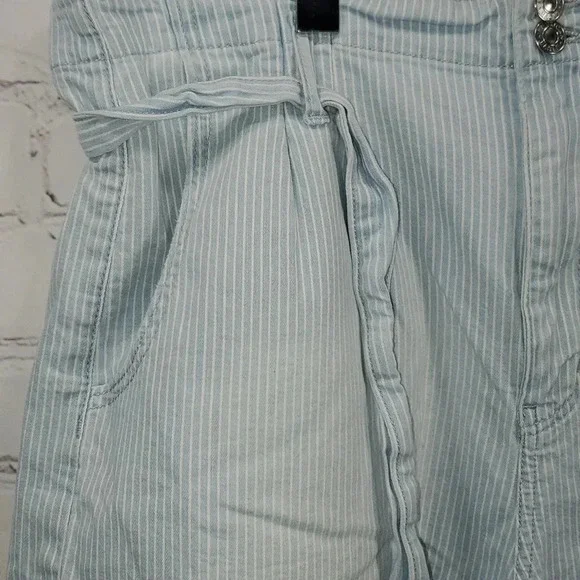 AE Denim High Waist Mom Shorts Blue w White Stripes Women's Size 16 - Picture 4 of 16